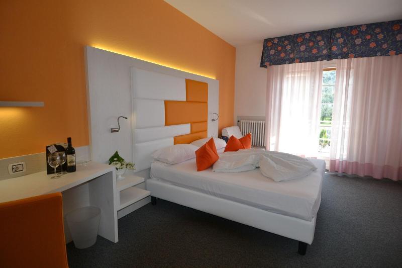 Augusta Hotel 3*
